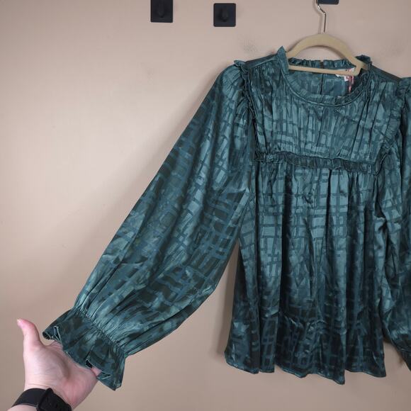 Entro Metallic Long Sleeve Mock Neck Blouse in Green Size M - Picture 4 of 10